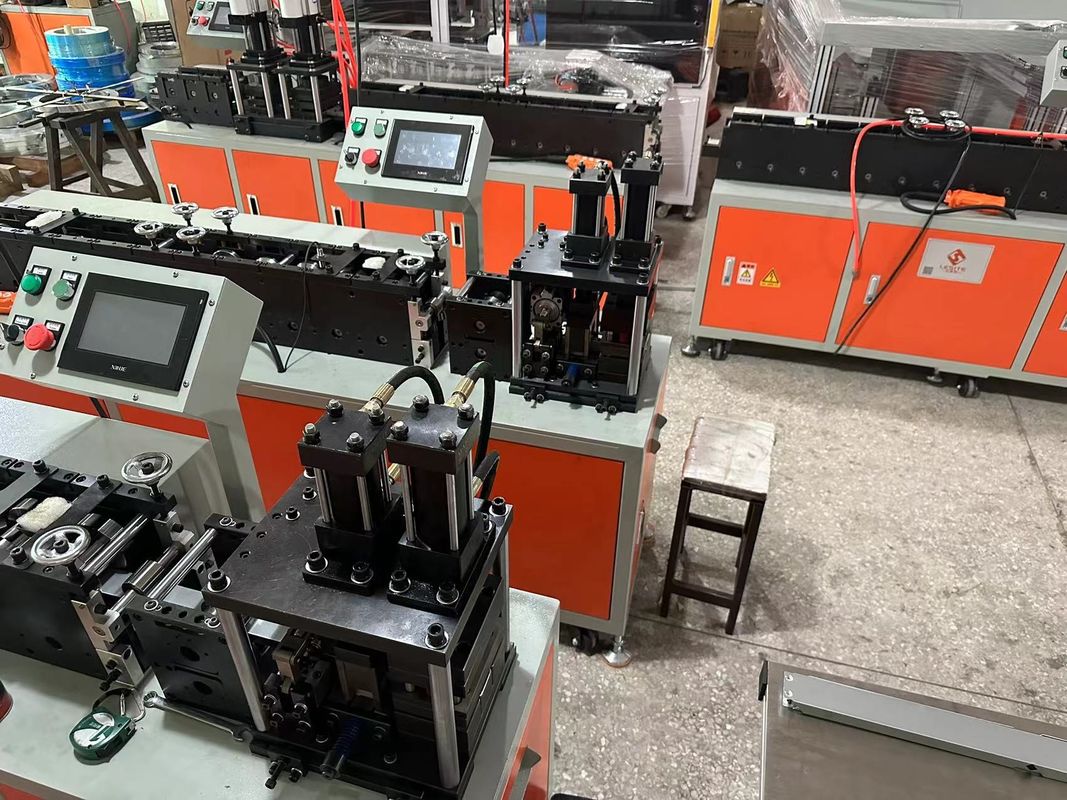 आसान ऑपरेशन एयर फिल्टर प्लीटिंग मशीन टच स्क्रीन के लिए तेजी से और सटीक उत्पादन